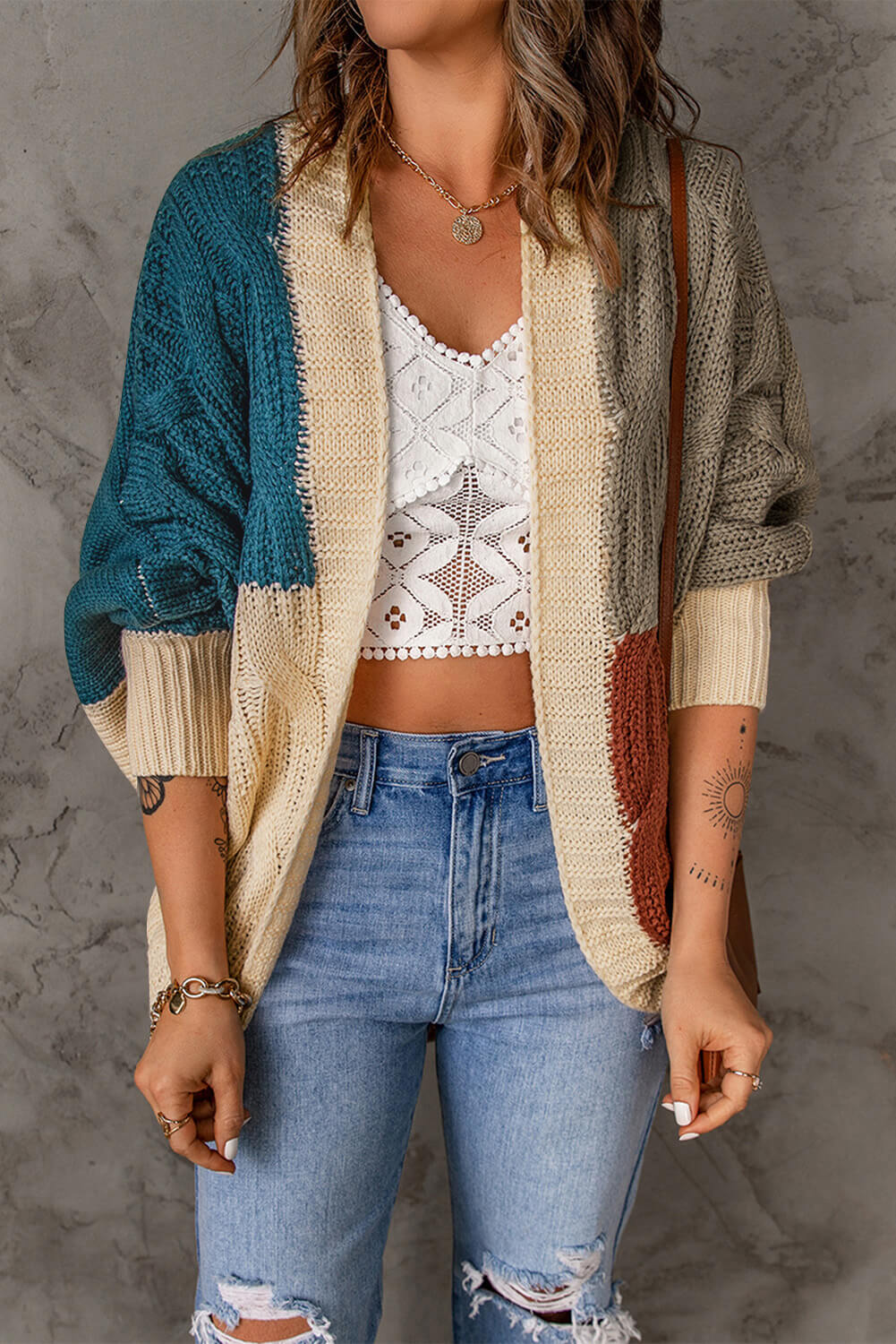 Batwing cable outlet knit cardigan